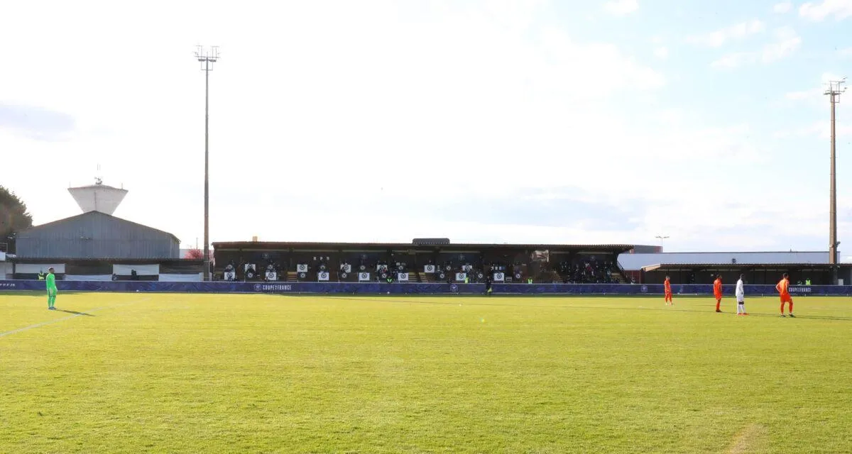 1200-L-national-1-un-club-victime-dune-panne-de-bus-au-moment-de-rentrer-de-son-match.jpg National 1 : un club victime d’une panne de bus au moment de rentrer de son match