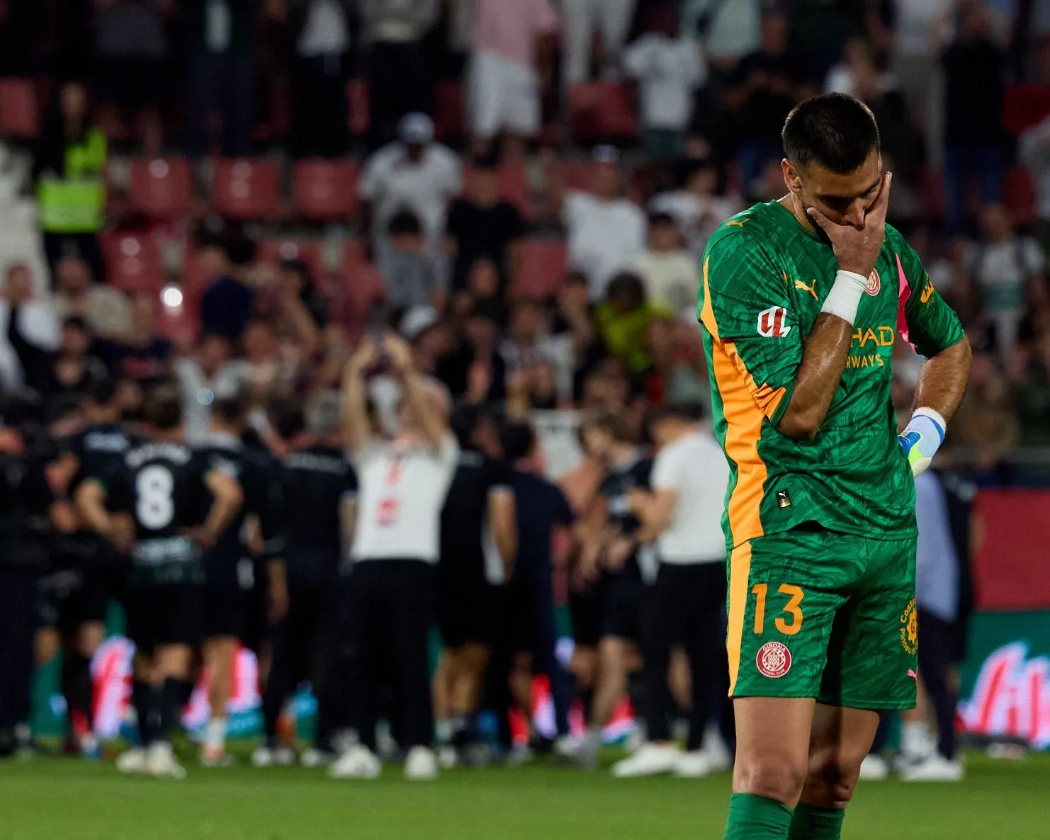 Joy for Elche. Agony for Girona
