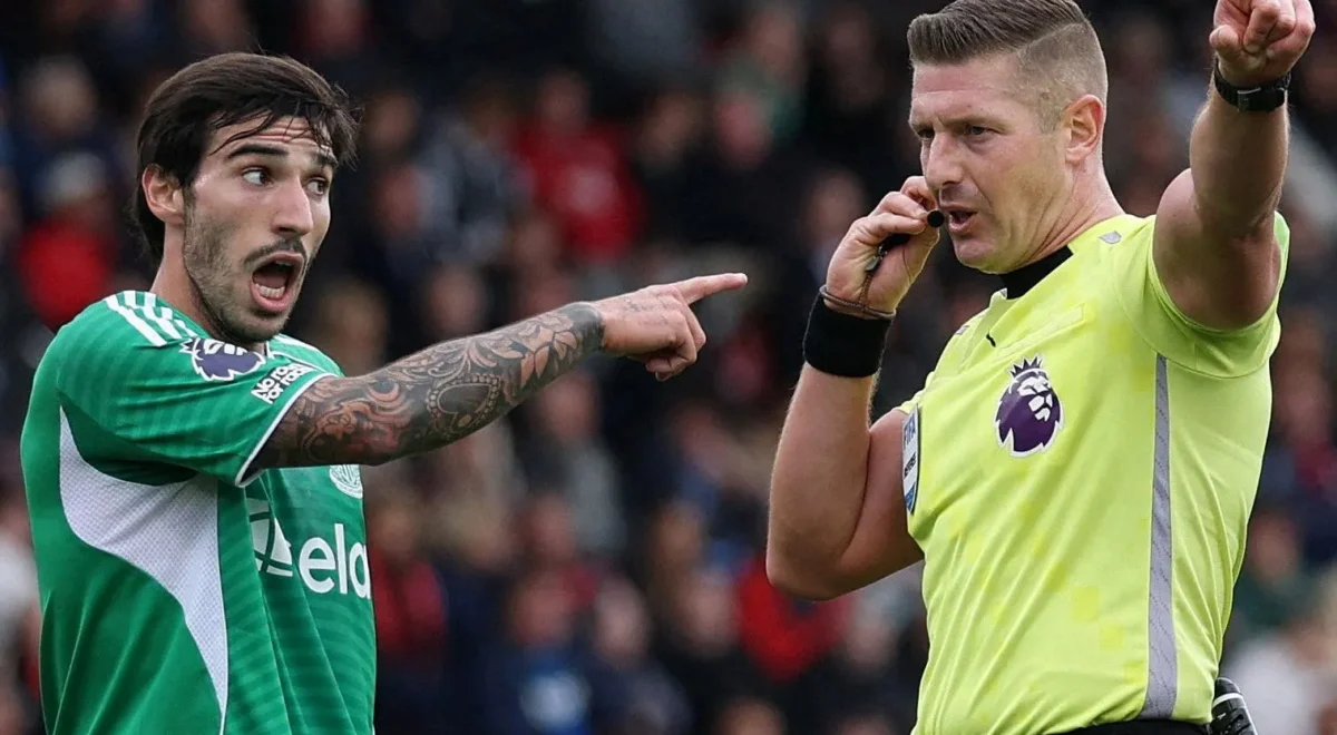 1516.jpg Premier League to allow audio of conversations between players and referees