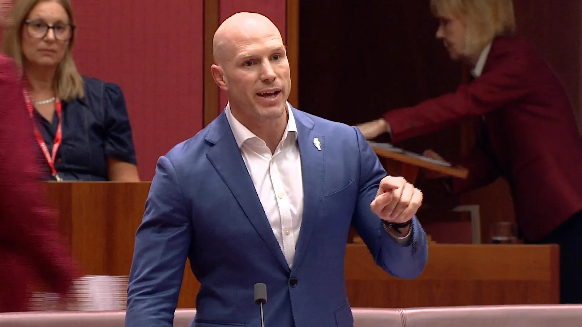 David Pocock gives furious speech saying the government has failed on gambling advertising – video