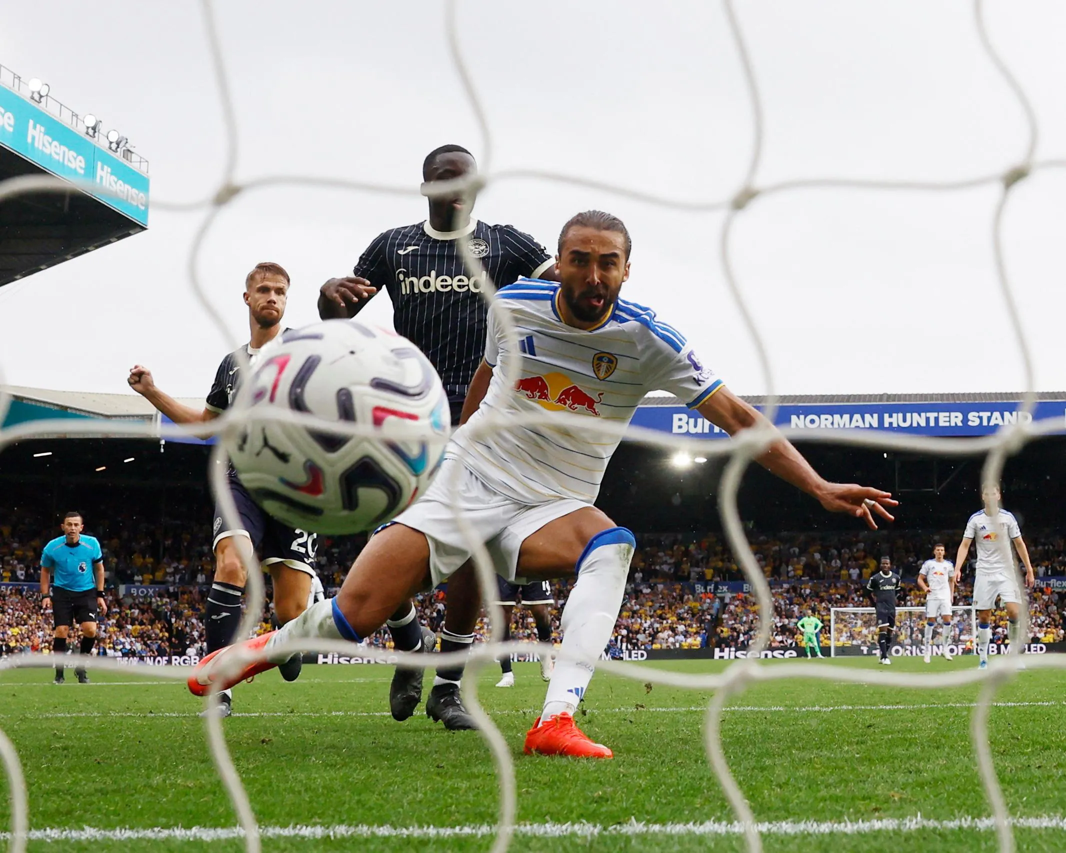Dominic Calvert-Lewin scores the equaliser during the Premier League match between Leeds and Brentford