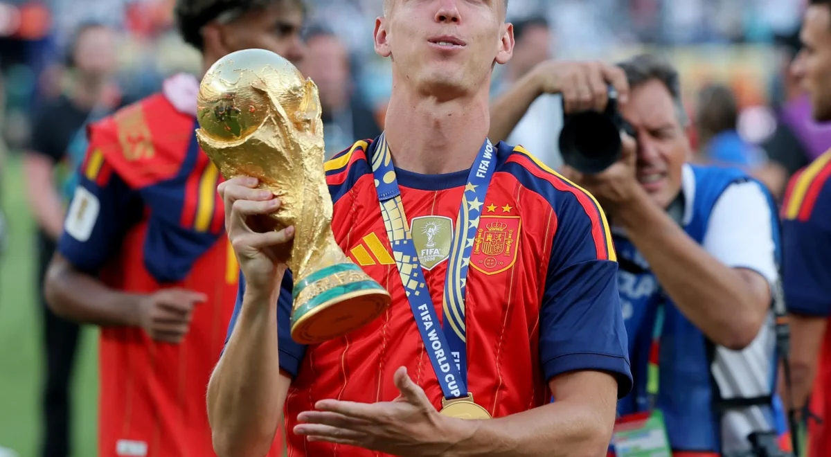 2657.jpg Uefa agrees to boycott Fifa competitions if World Cup sell-off plans proceed