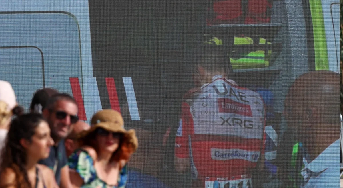 2706.jpg Tadej Pogacar shares picture from hospital after Vuelta-ending crash