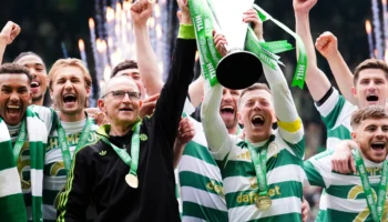Celtic remporte le titre écossais contre Hearts dans un match tumultueux