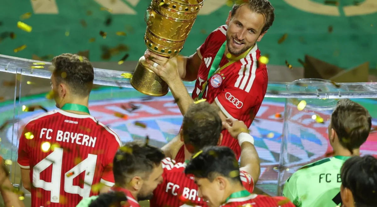 2920.jpg European football: Harry Kane hits hat-trick as Bayern Munich complete double