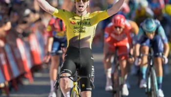 Matt Brennan remporte la deuxième étape de la Vuelta a España devant Pogacar