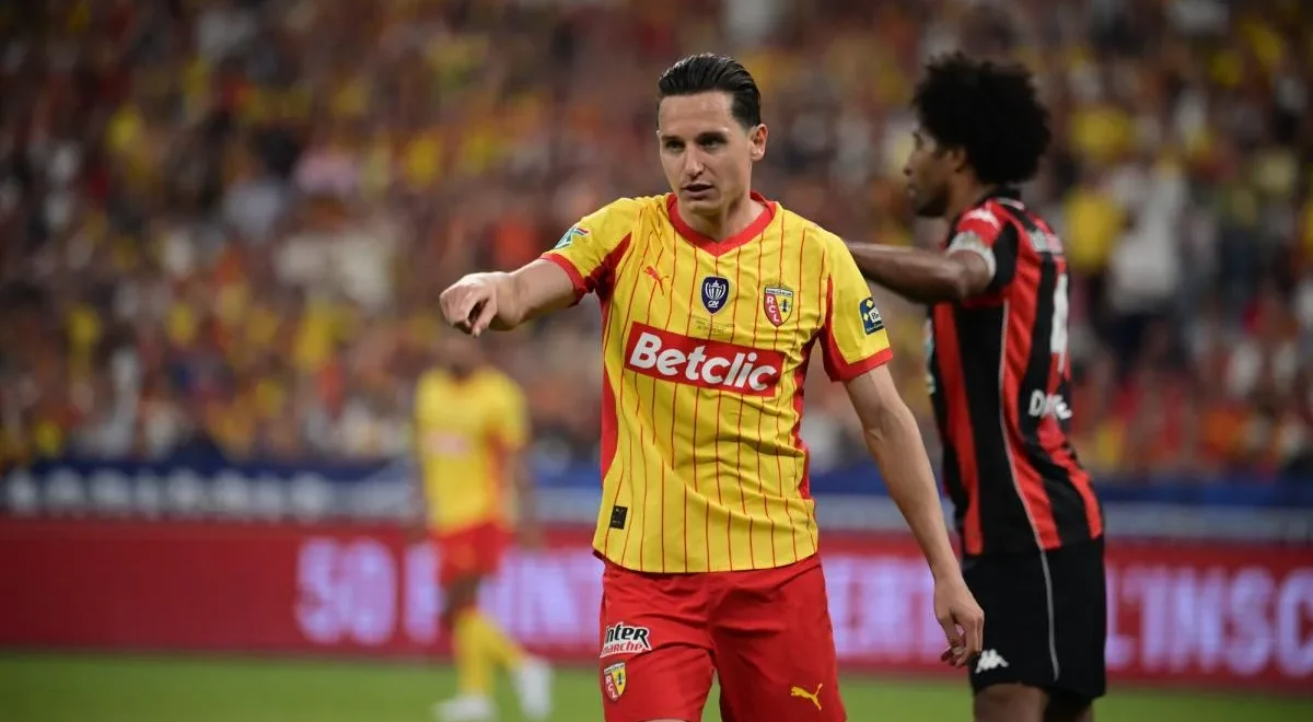 2ed58.jpg Florian Thauvin, après la première victoire de Lens en finale de la Coupe de France : « On avait à coeur d'entrer dans l'histoire du club »