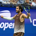 Carlos Alcaraz effectue un retour impressionnant en battant Roman Safiullin à l&rsquo;US Open