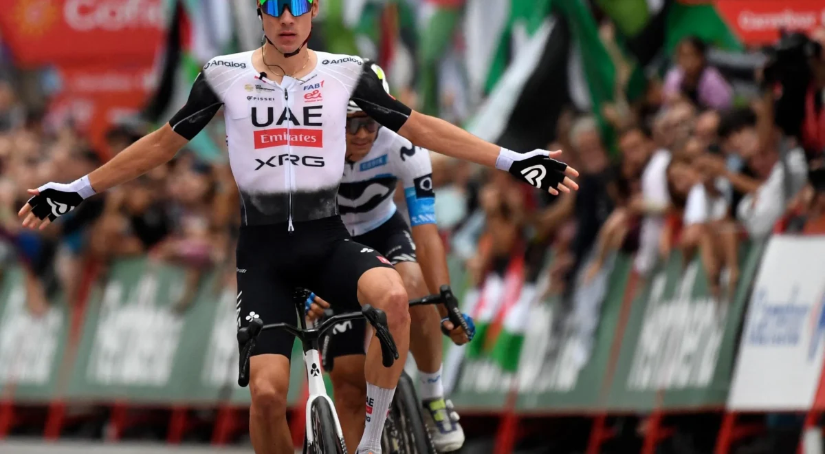 3011.jpg Vuelta a España: Ayuso outsprints compatriot Romo to grab glory on stage 12