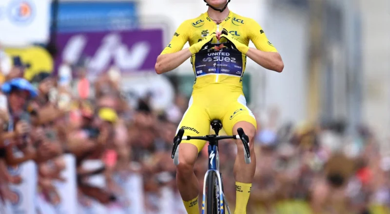 Demi Vollering remporte le Tour de France Femmes dans un affrontement palpitant