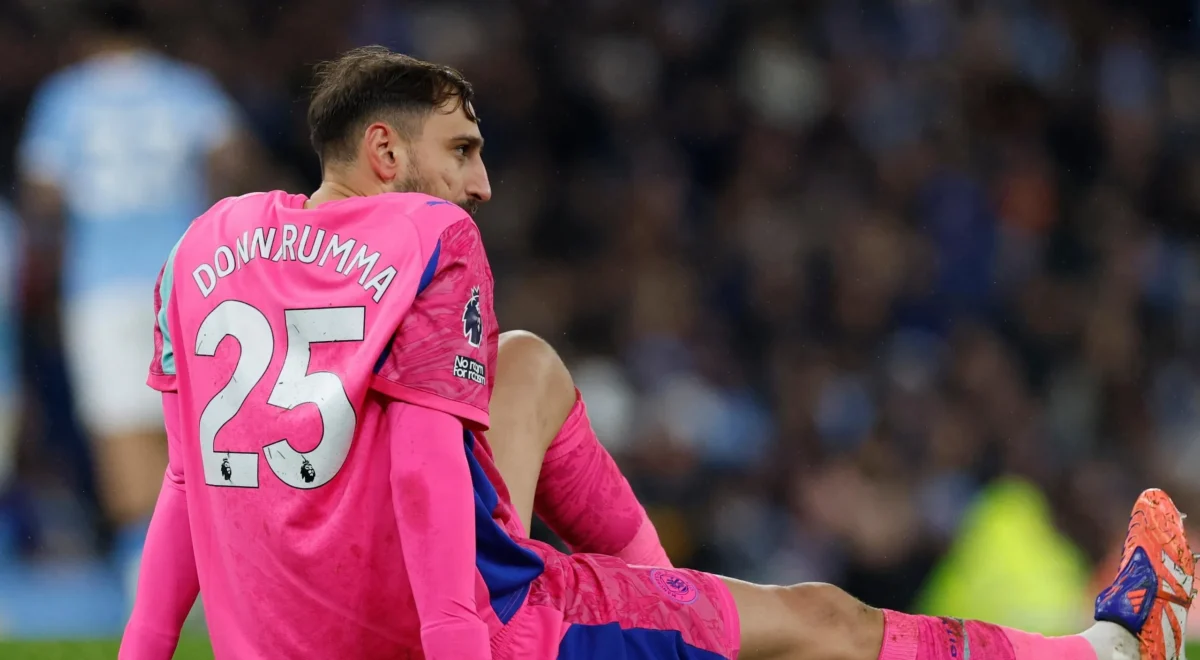 3274.jpg Trial to be introduced in bid to prevent goalkeeper tactical time-outs