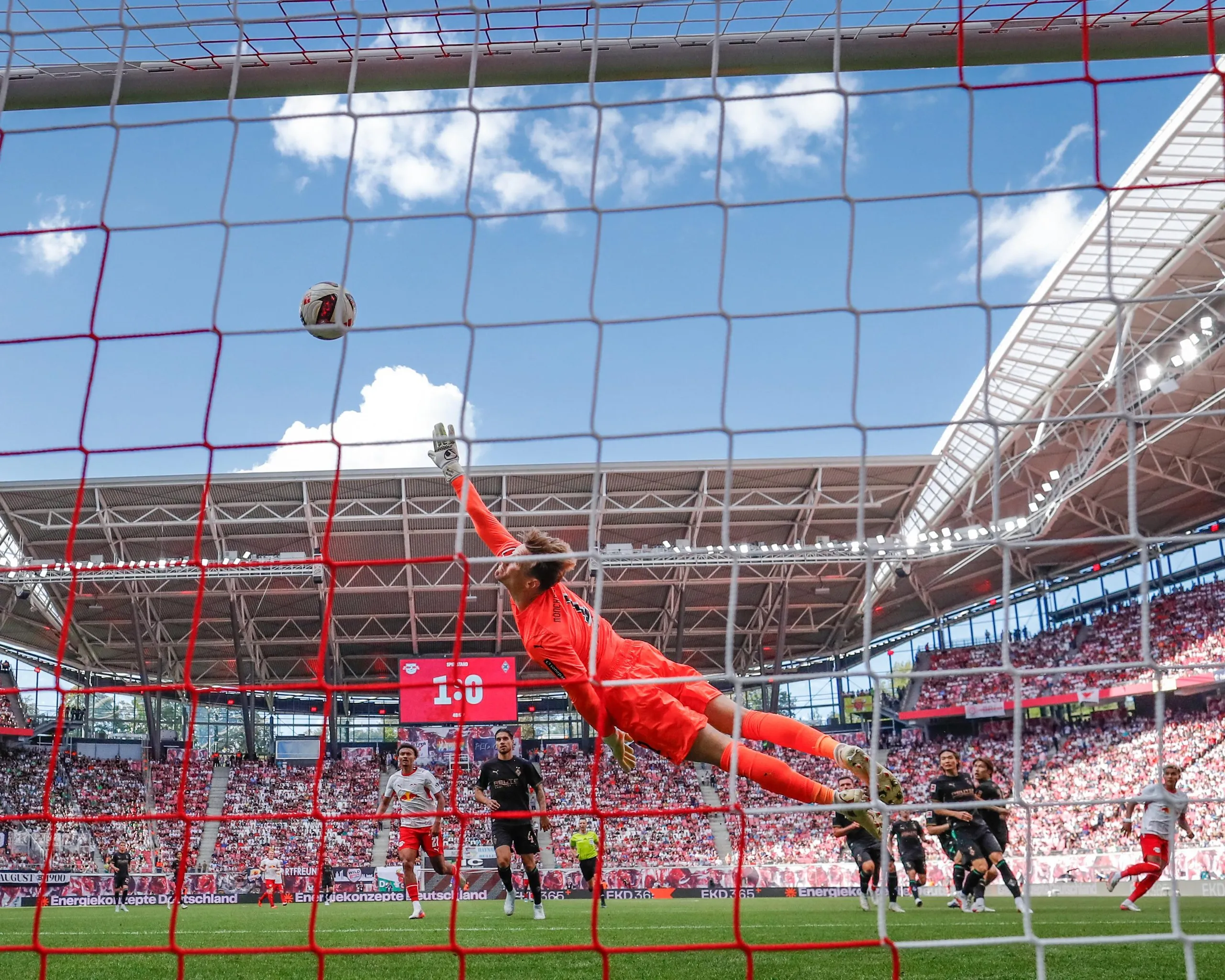 Antonio Nusa’s shot flies beyond Gladbach keeper Moritz Nicolas at the Red Bull Arena.