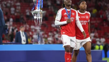 Arsenal s&rsquo;incline aux tirs au but malgré la performance éclatante de Lewis-Skelly en finale
