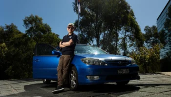 L&rsquo;ambassadeur finlandais se lance dans le Shitbox Rally à travers l&rsquo;Australie