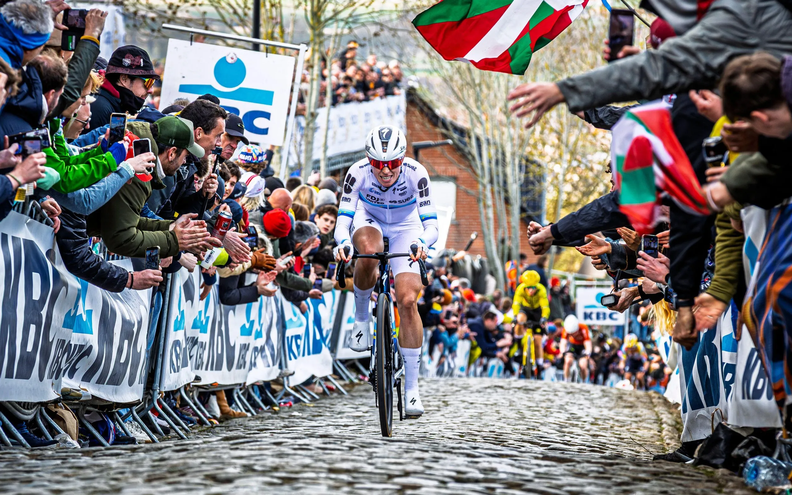 Demi Vollering powers up the brutal Oude Kwaremont on her way to her first Tour of Flanders victory in Oudenaarde in April.