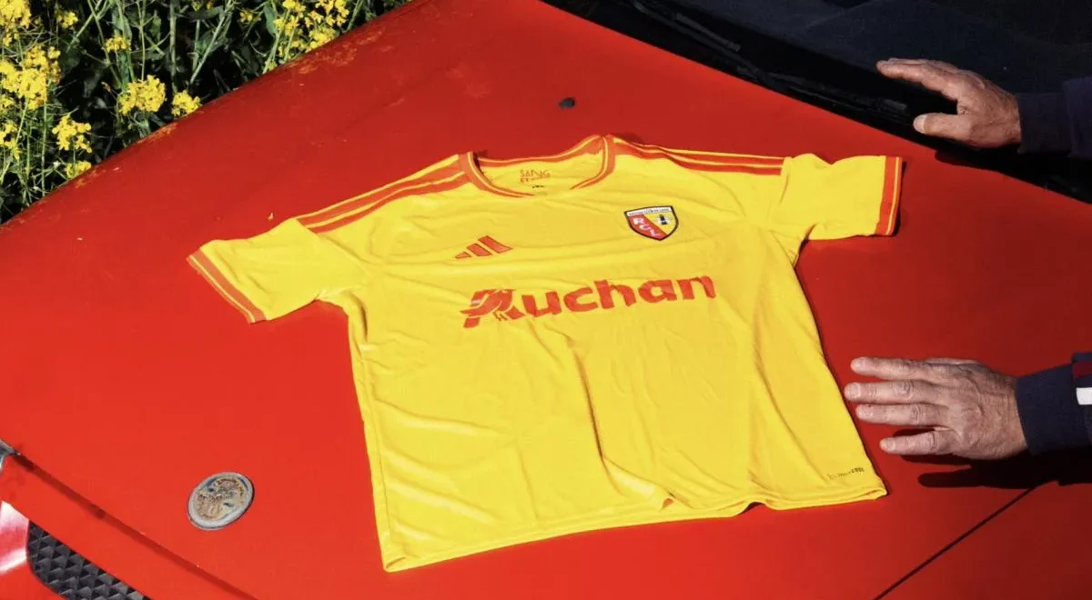 381e0.jpg Une dominante jaune pour le retour d'Adidas : le RC Lens dévoile son maillot domicile pour la saison 2026-2027