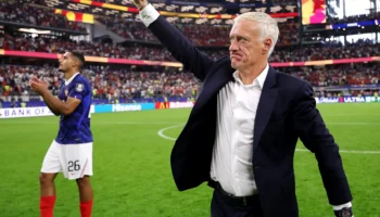 Didier Deschamps confronté aux critiques après une élimination précoce