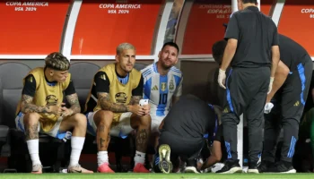 Lionel Messi quitte la finale de la Copa América en larmes après une blessure à la jambe