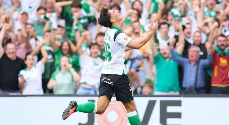 L&rsquo;émotion de Sergio illumine le retour de Racing Santander en Liga à El Sardinero
