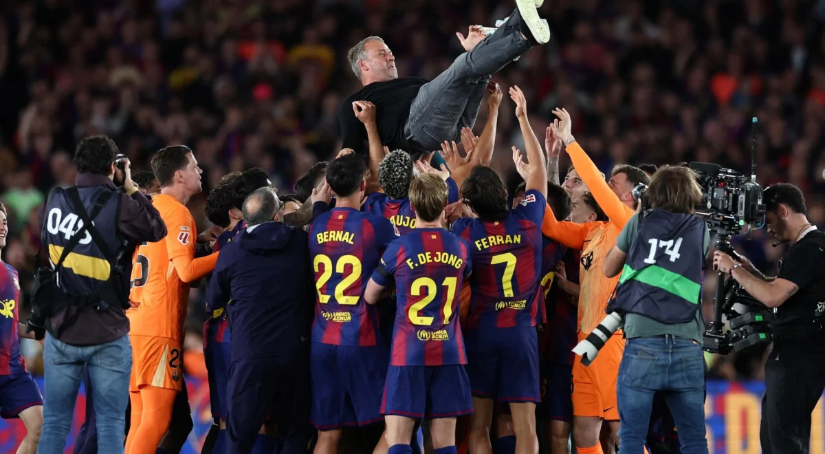 4176.jpg Barcelona celebrate winning La Liga title after beating Real Madrid – video