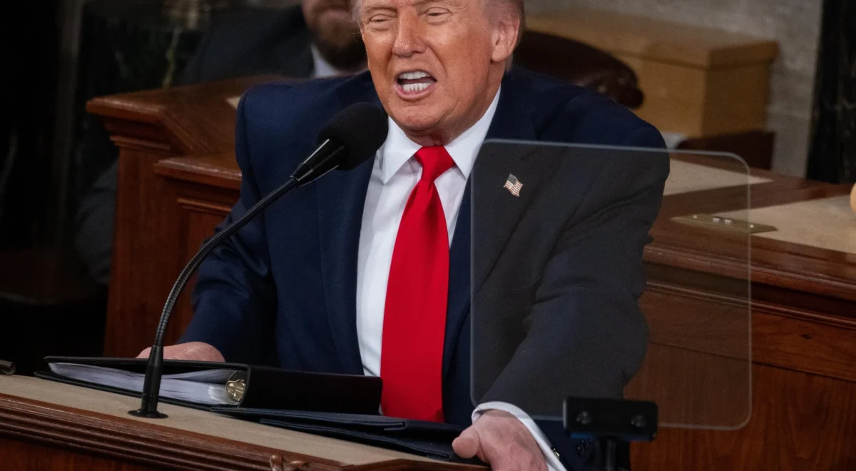 4241.jpg Ex-White House teleprompter operator fined $172,000 for Trump speech bets