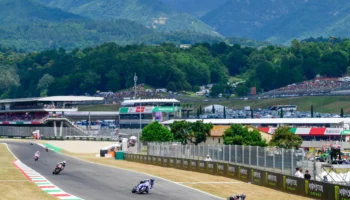 Marc Márquez wins Italian GP ahead of brother Alex