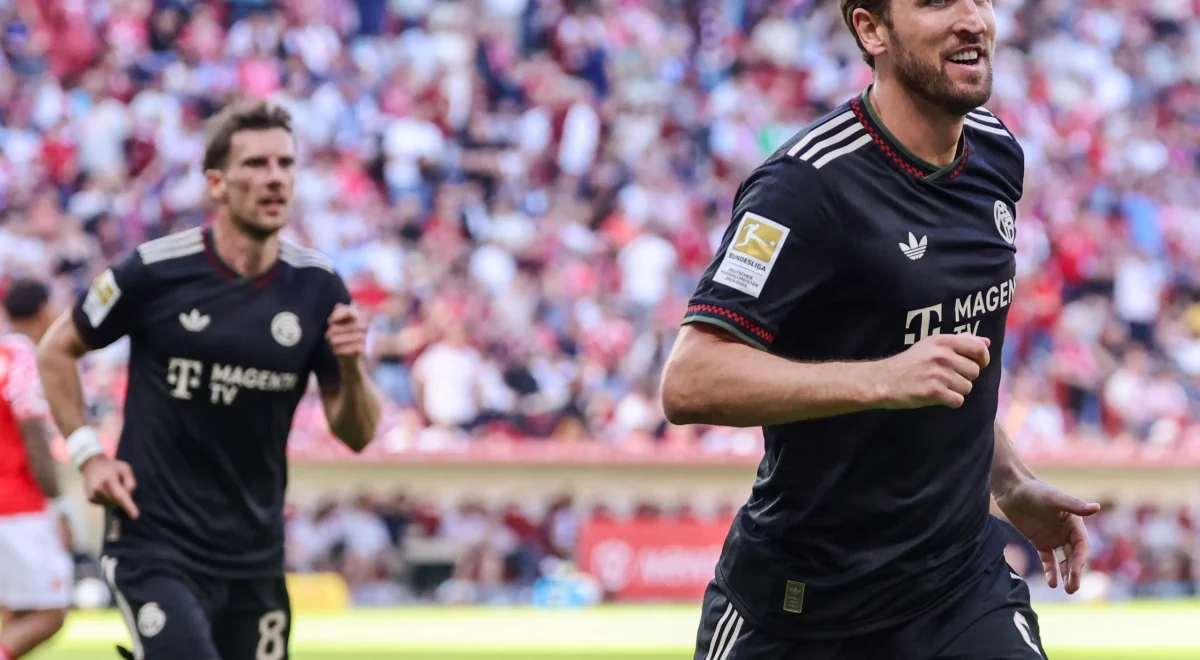4345.jpg European football: Kane seals epic Bayern comeback as Barcelona surge towards title