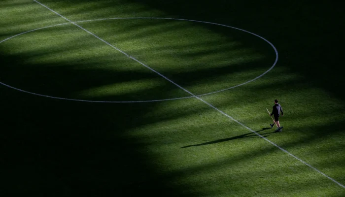Une semaine avec le personnel d&rsquo;entretien de Wembley : deux matchs et 7 140 mètres carrés de gazon