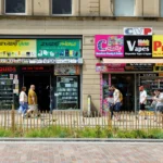 Andy Burnham renforce les pouvoirs des conseils pour réguler les boutiques de paris et de vape