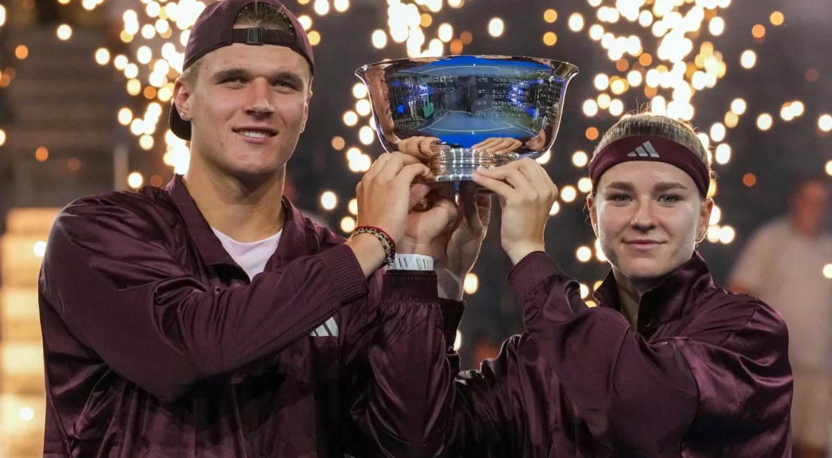 4680.jpg Muchová and Menšík win $1m US Open mixed doubles title in late-night thriller