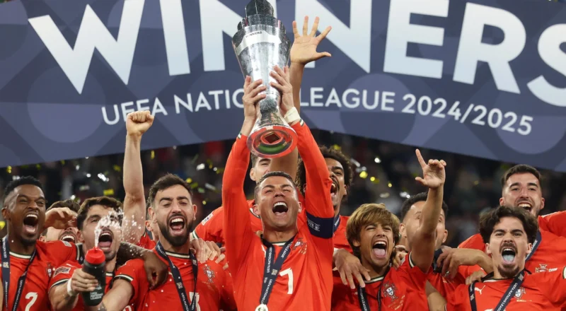 Uefa et Concacaf discutent d&rsquo;un tournoi commun pour défier Fifa