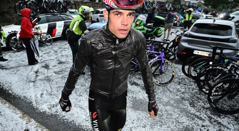 La Vuelta a España : la troisième étape annulée en raison d&rsquo;une tempête de grêle
