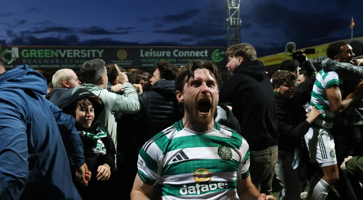 4911.jpg Foden sparkles for City and Scottish title race goes to the wire | Football Weekly – video