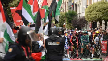 Les coureurs de la Vuelta menacent d&rsquo;abandonner en raison des manifestations pro-Palestine