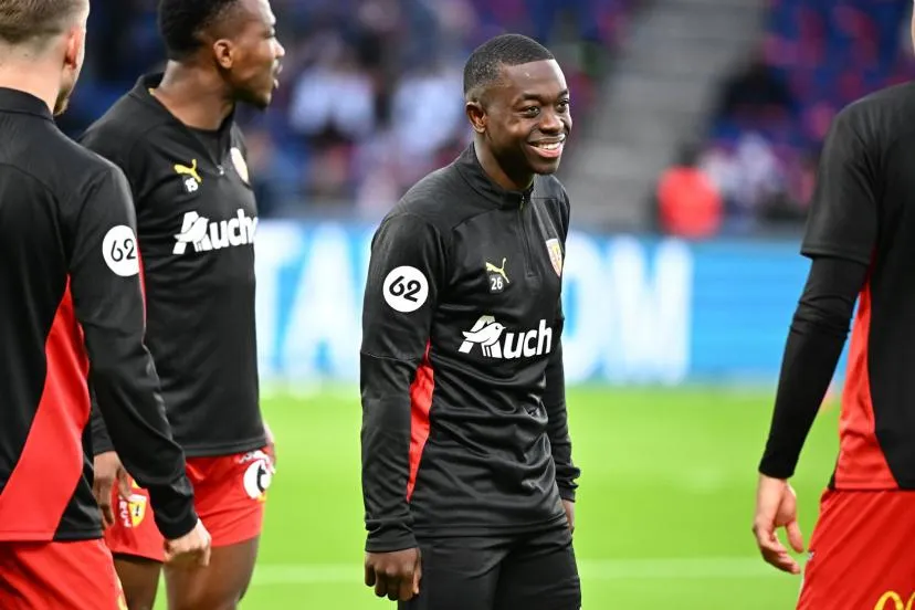 4ae77.jpg Le FC Metz officialise coup sur coup les arrivées de Cristian Devenish et Nampalys Mendy