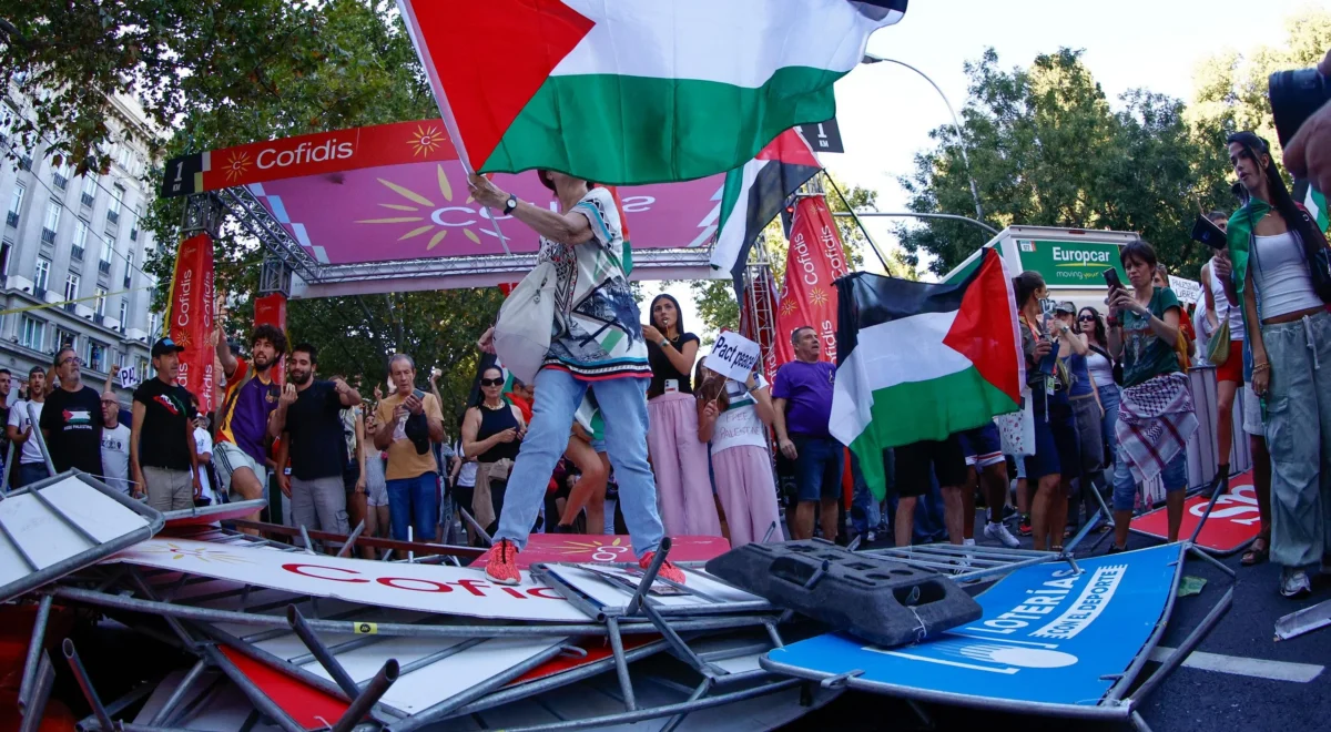 5000.jpg Spain’s PM calls for Israel to be banned from sports events after Gaza protests force end to Vuelta race