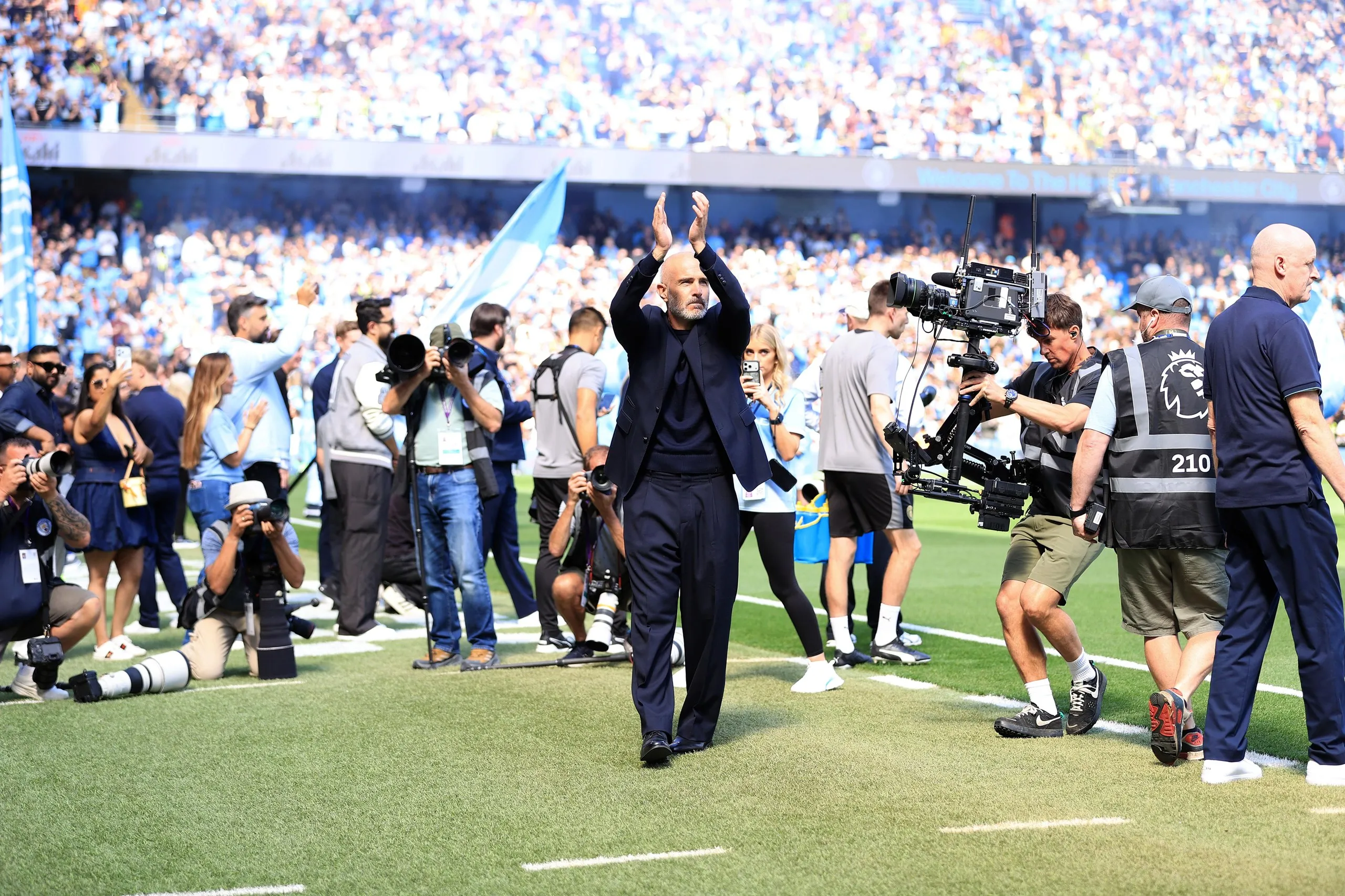 Manchester City manager Enzo Maresca acknowledges the fans before City’s opener against Bournemouth