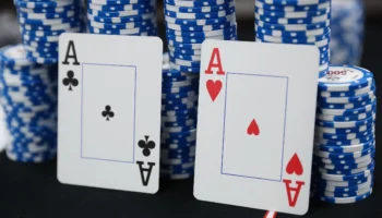 Les joueurs de poker en ligne profitent de l&rsquo;essor durant le confinement