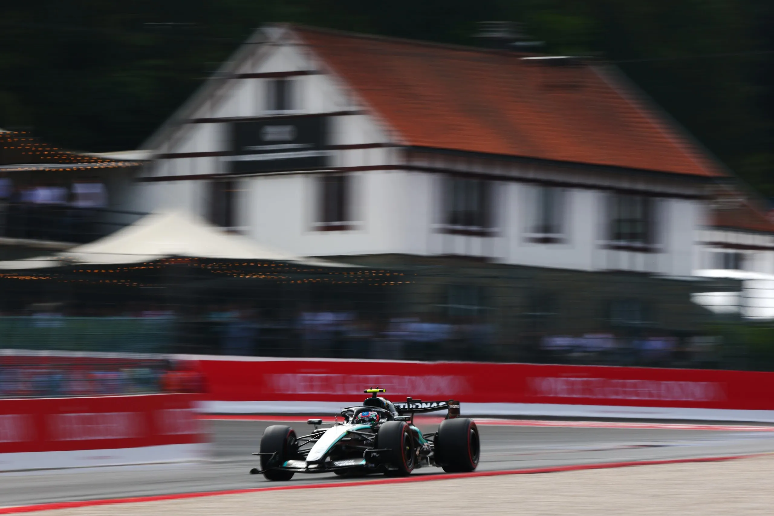Kimi Antonelli blurs the background at Spa