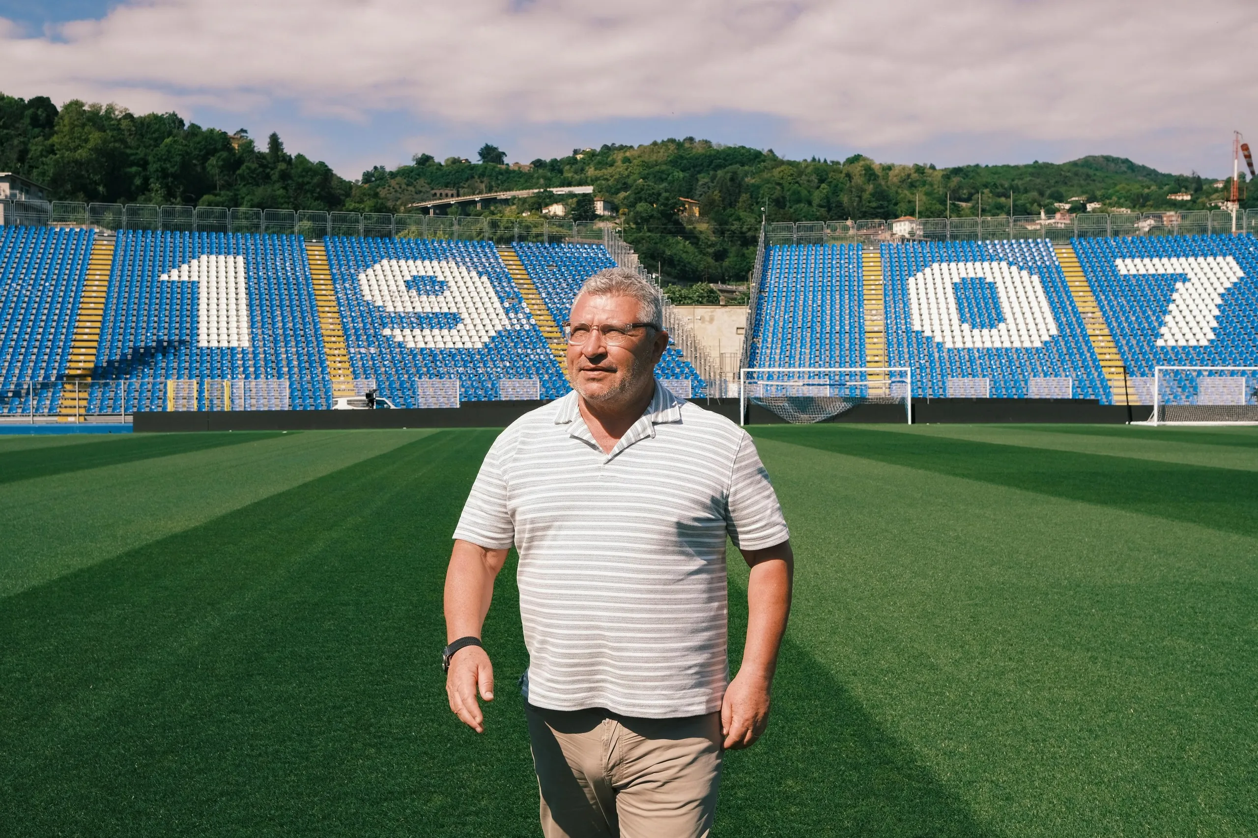Osian Roberts, Como’s head of development, at the Stadio Giuseppe Sinigaglia