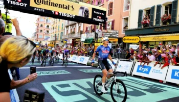 Tour de France 2026 : Jasper Philipsen remporte l&rsquo;étape 17 alors qu&rsquo;Adam Yates lutte contre une maladie