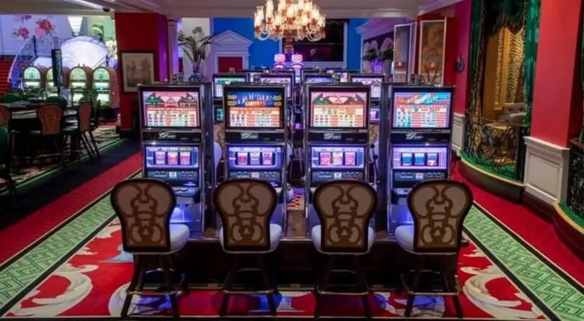 6a7d29cdd5c45.image_.jpg The Greenbrier Threatens Casino Club Closure Amid Resort Restructuring
