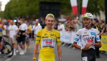 Pogacar remporte son cinquième Tour de France et entre dans l&rsquo;histoire