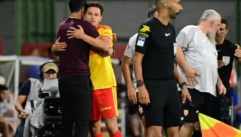 Dino Toppmöller célèbre la victoire de Lens dans le Trophée des champions