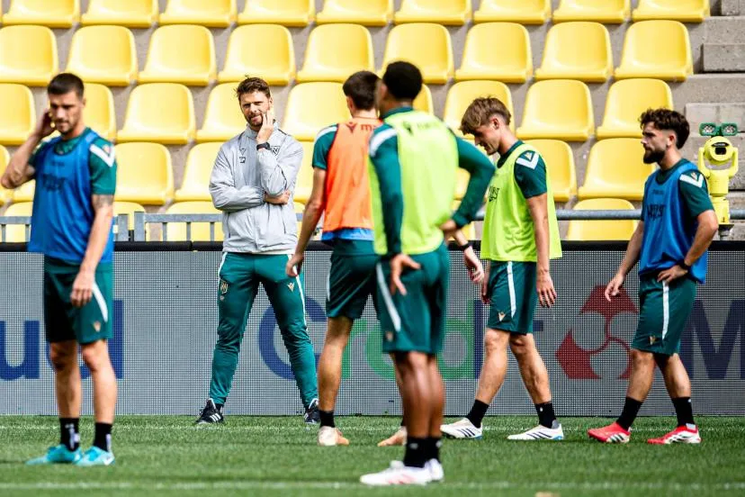 a0e02.jpg Nouvel entraîneur, arrivées de recrues, joueurs convoités : Nantes a vécu une semaine agitée