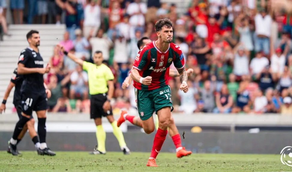 Adrián Butzke, Marítimo