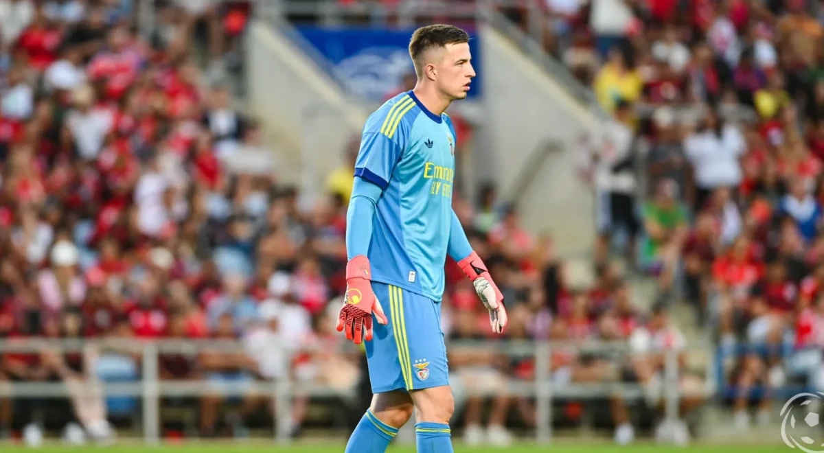 Anatoliy-Trubin-Benfica.jpg Negócio falhado do PSG volta a colocar Anatoliy Trubin no radar da Juventus