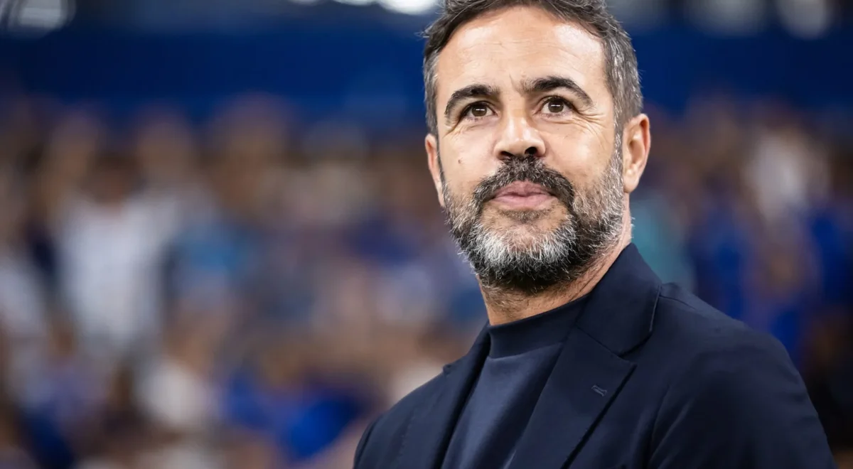 Artur-Jorge-Cruzeiro.jpeg Cruzeiro de Artur Jorge vai apresentar uma proposta de 4 milhões de euros por defesa-central do Braga