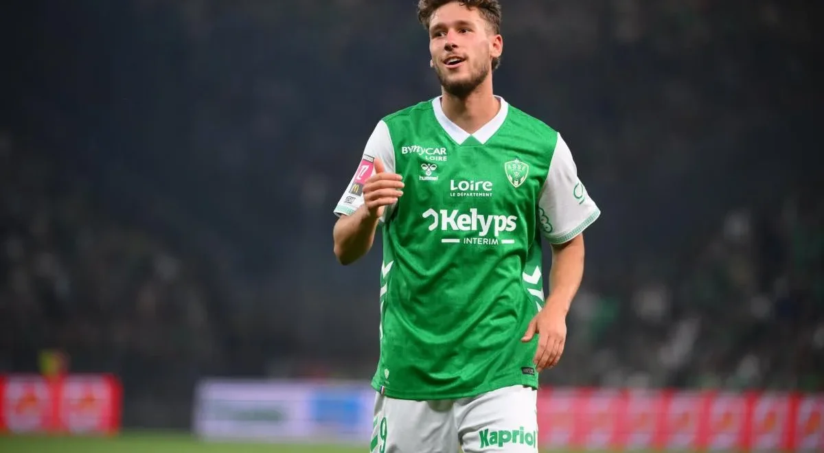 b914c.jpg Mercato : l'attaquant de Saint-Étienne Lucas Stassin en route pour le Séville FC