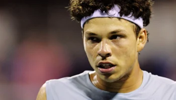 Alejandro Tabilo élimine Shelton et atteint les demi-finales du Mubadala DC Open